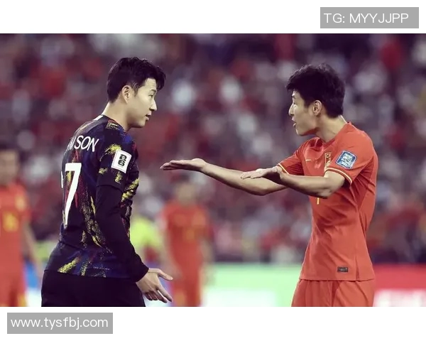 足球场上的亲情与荣耀 两位球星兄弟的传奇故事与梦想碰撞